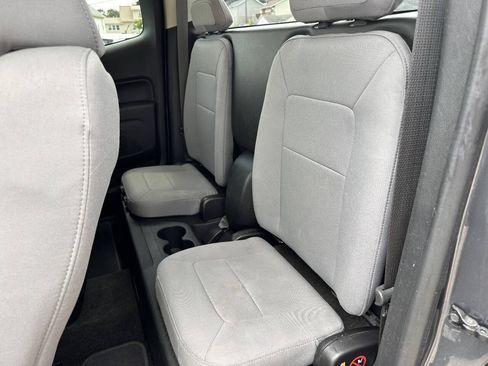 Used 2016 Chevrolet Colorado W/T w/ WT Convenience Package AWD/4WD image 8