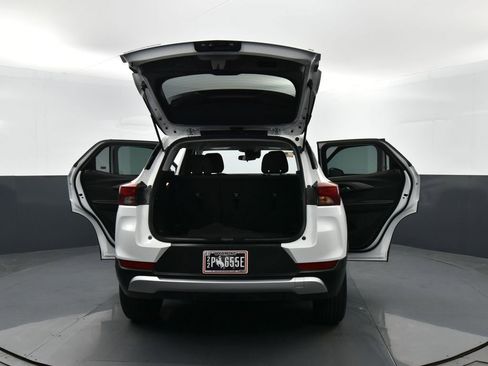 Used 2025 Chevrolet TrailBlazer LT AWD/4WD image 30