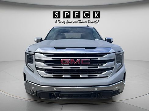 Used 2025 GMC Sierra 1500 SLE w/ Preferred Package AWD/4WD image 8