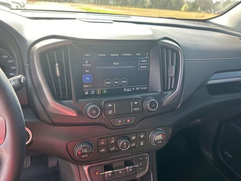 Used 2024 GMC Terrain AT4 w/ Infotainment Package II image 28