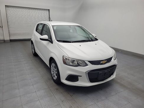Used 2017 Chevrolet Sonic LT image 13