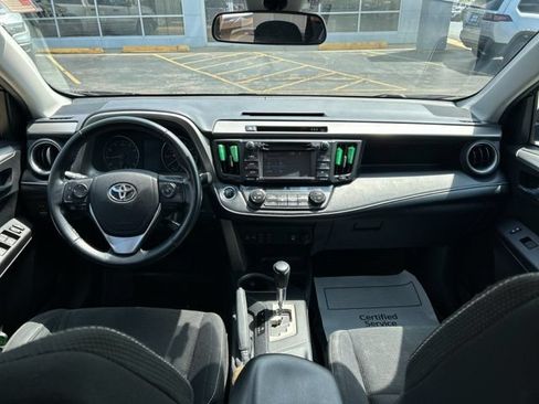 Used 2018 Toyota RAV4 XLE AWD/4WD image 22
