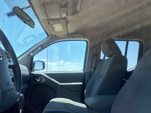Used 2017 Nissan Frontier SV RWD image 37