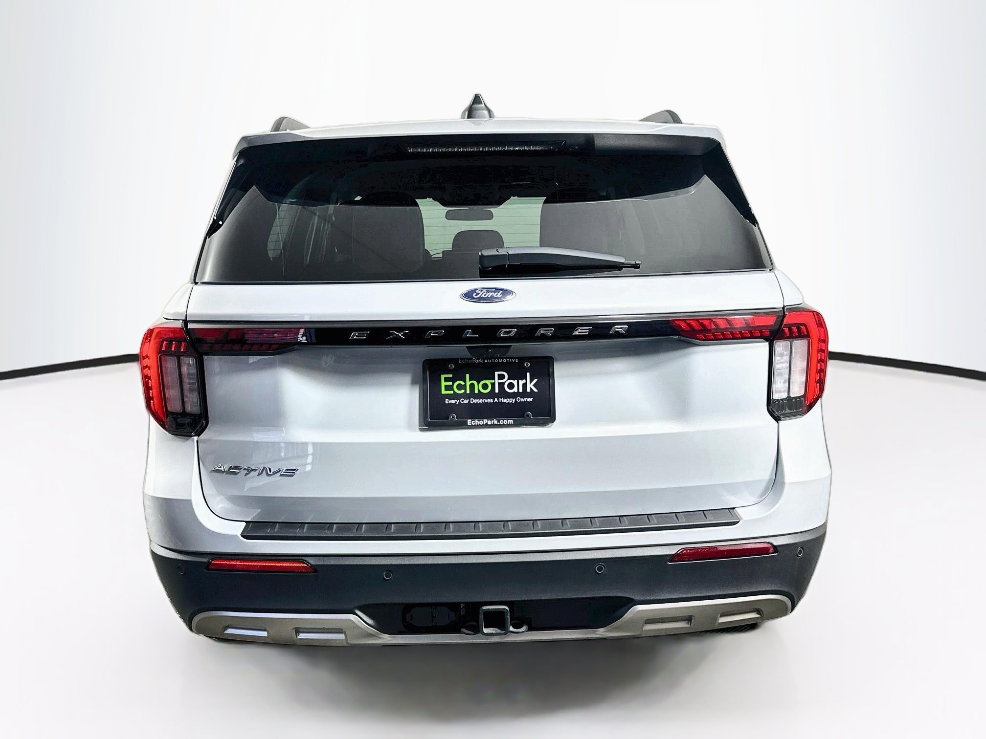 Used 2025 Ford Explorer Active w/ Active Comfort Package RWD image 7