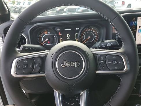 New 2025 Jeep Wrangler Sahara AWD/4WD image 15