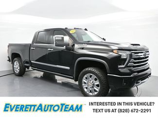 Used 2024 Chevrolet Silverado 2500 High Country w/ High Country Premium Package AWD/4WD video 1