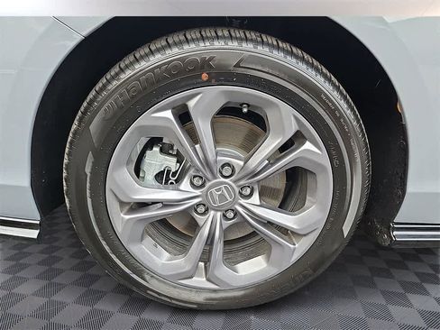 Used 2025 Honda Accord EX-L image 8
