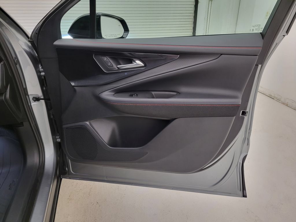 New 2026 Chevrolet Blazer EV RS AWD/4WD image 40