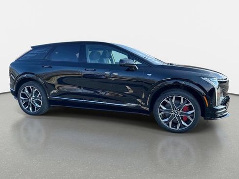 New 2026 Cadillac Optiq V w/ LPO, Floor Liner Package AWD/4WD image 7