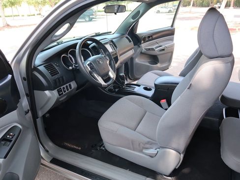 Used 2015 Toyota Tacoma 2WD Access Cab w/ Convenience Package image 20