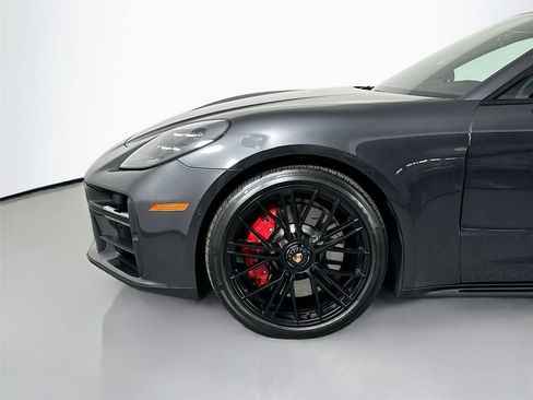Certified 2025 Porsche Panamera GTS AWD/4WD image 11