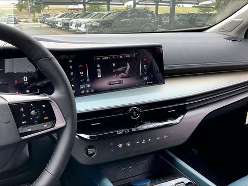 New 2026 Nissan Murano Platinum image 6