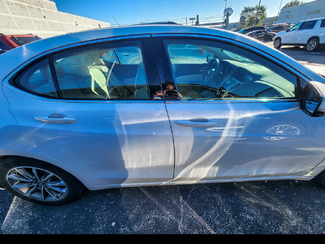 Used 2020 Acura TLX FWD image 8