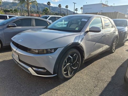 Used 2023 Hyundai Ioniq 5 SEL RWD image 2