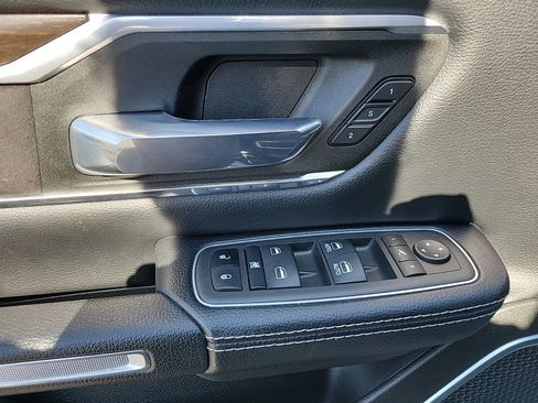Used 2022 RAM 1500 Laramie image 16