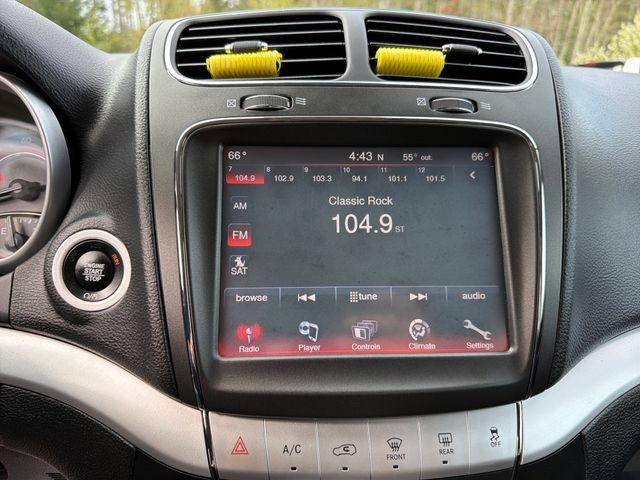 Used 2018 Dodge Journey SXT w/ Premium Group FWD image 20