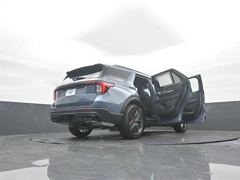 New 2026 Ford Explorer ST w/ Sun And Sound Package image 43