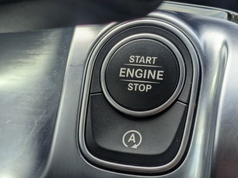 Certified 2025 Mercedes-Benz GLB 250 image 25