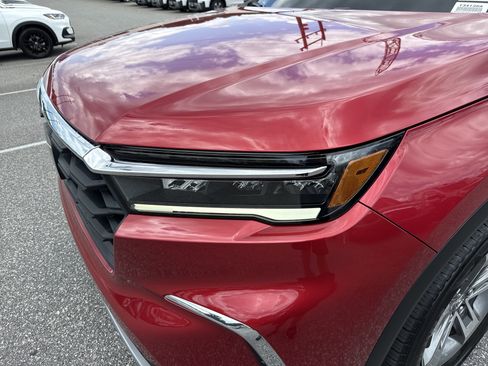 Used 2023 Honda Pilot EX-L image 8