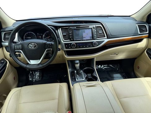 Used 2019 Toyota Highlander Limited AWD/4WD image 13