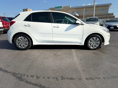 Used 2020 Kia Rio S FWD image 2