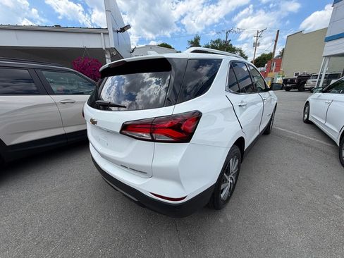 Used 2022 Chevrolet Equinox Premier AWD/4WD image 5