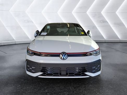 Used 2026 Volkswagen GTI SE FWD image 2