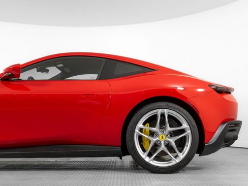 Certified 2021 Ferrari Roma image 14