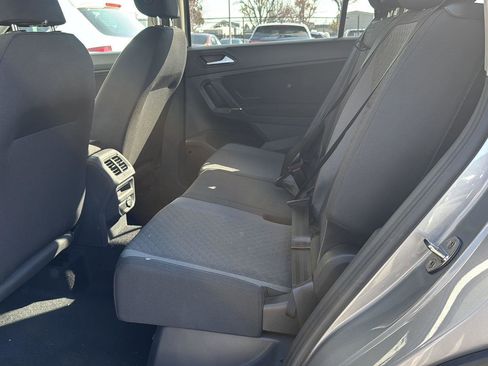 Used 2020 Volkswagen Tiguan S image 14