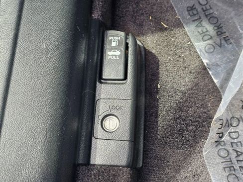 Used 2007 Honda Accord VP image 23