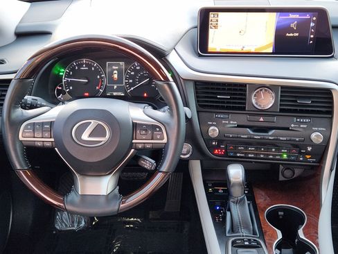 Used 2019 Lexus RX 350L FWD image 36