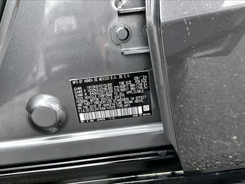 Used 2025 Honda HR-V EX-L image 32