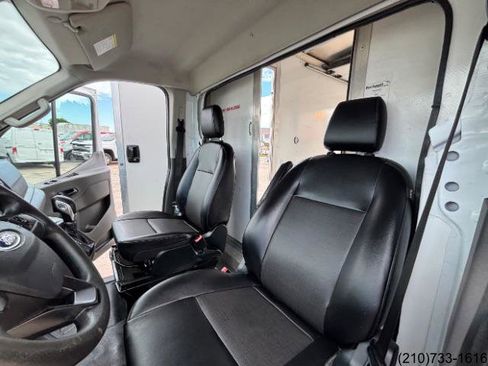 Used 2022 Ford Transit 350 DRW image 21