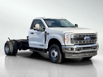 New 2025 Ford F350 XL w/ XL Chrome Package