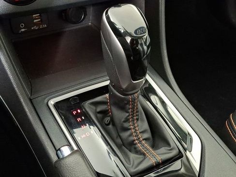 Used 2020 Subaru Crosstrek 2.0i Limited w/ Moonroof Package image 17