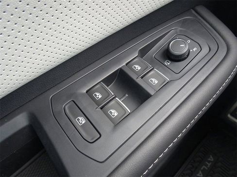 New 2025 Volkswagen Atlas Cross Sport SEL Premium R-Line image 22