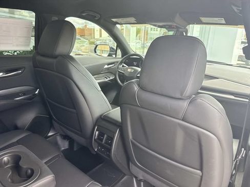 Certified 2025 Cadillac XT4 Premium Luxury AWD/4WD image 52