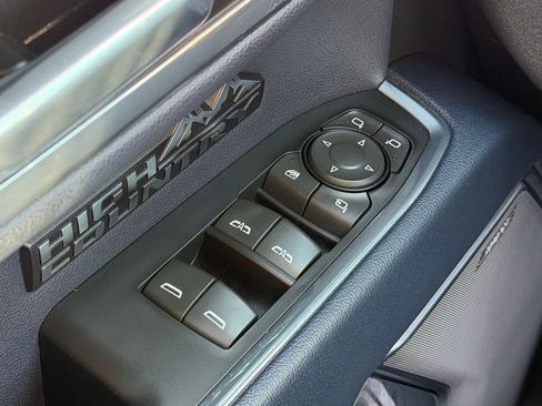 Used 2023 Chevrolet Silverado 1500 High Country w/ Technology Package AWD/4WD image 24