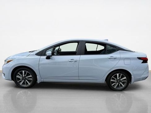 Used 2025 Nissan Versa SV w/ Trunk Package FWD image 5