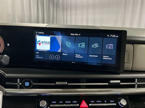 Used 2025 Hyundai Santa Fe SEL image 15