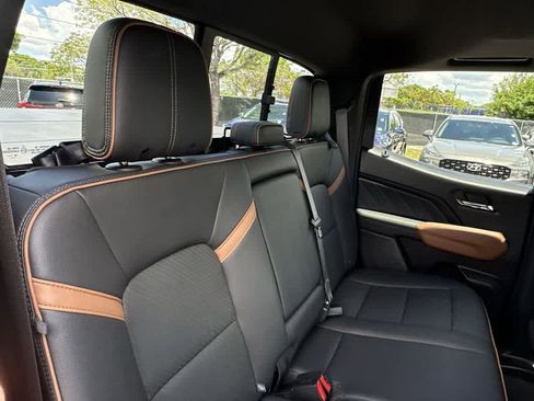 Used 2023 GMC Canyon AT4 w/ AT4 Premium Package AWD/4WD image 25