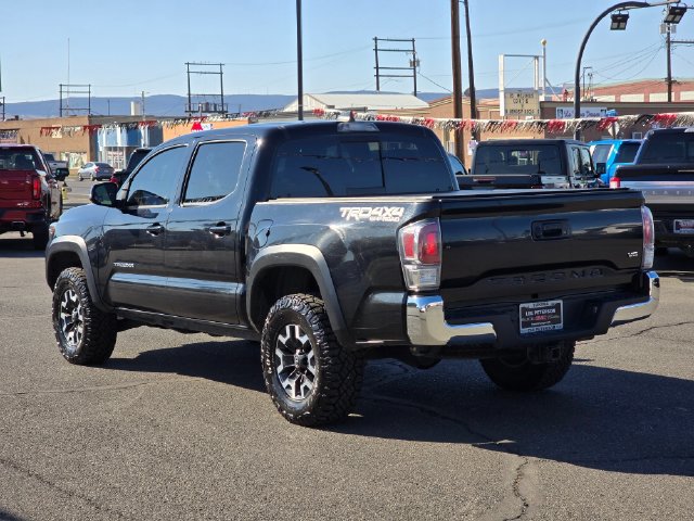 Used 2022 Toyota Tacoma TRD Off-Road AWD/4WD image 3