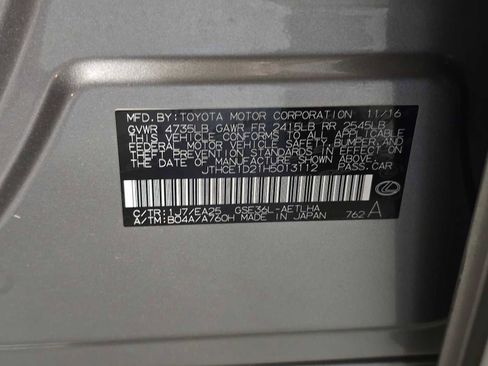 Used 2017 Lexus IS 350 AWD image 39