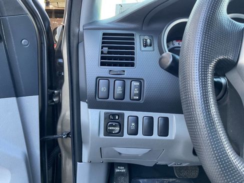 Used 2015 Toyota Tacoma PreRunner w/ TRD Off-Road Package RWD image 16