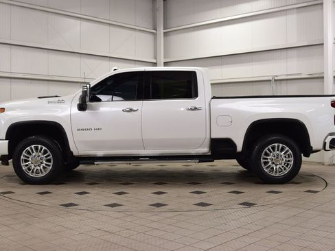 Used 2023 Chevrolet Silverado 2500 High Country w/ Safety Package II image 4