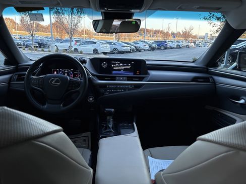 Used 2019 Lexus ES 350 image 28