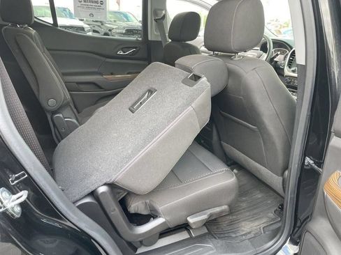 Used 2023 GMC Acadia SLE w/ Driver Convenience Package FWD image 38