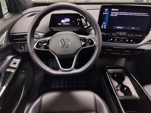 Used 2023 Volkswagen ID.4 Pro S Plus image 16