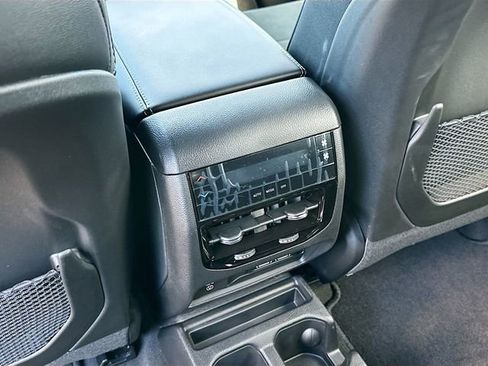 New 2025 Jeep Grand Cherokee L Altitude image 17