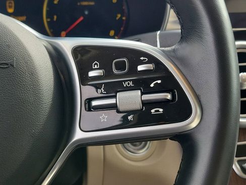 Used 2022 Mercedes-Benz GLC 300 4MATIC w/ Premium Package Lite image 30